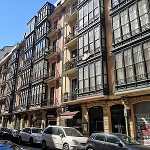 https://bilbao-centro-habitacion-y-bano-privado.sansebastianhotels.net